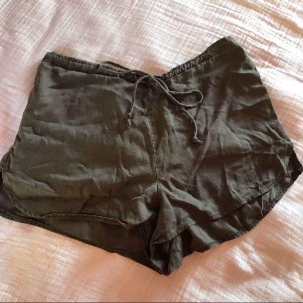 Silence and noise shorts